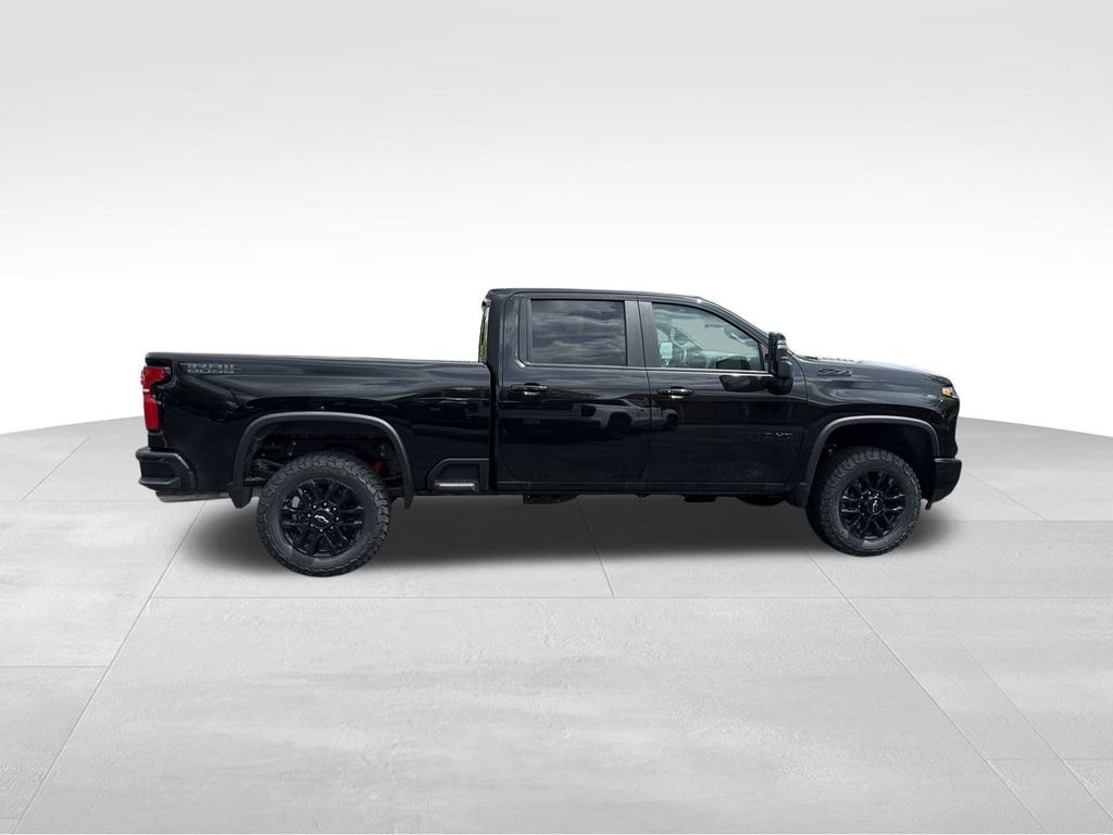 Vehicle image 4 of 53