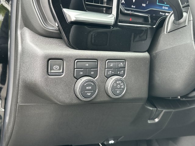 Vehicle image 16 of 25