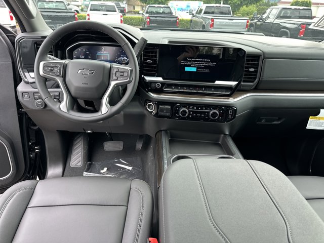 Vehicle image 11 of 25