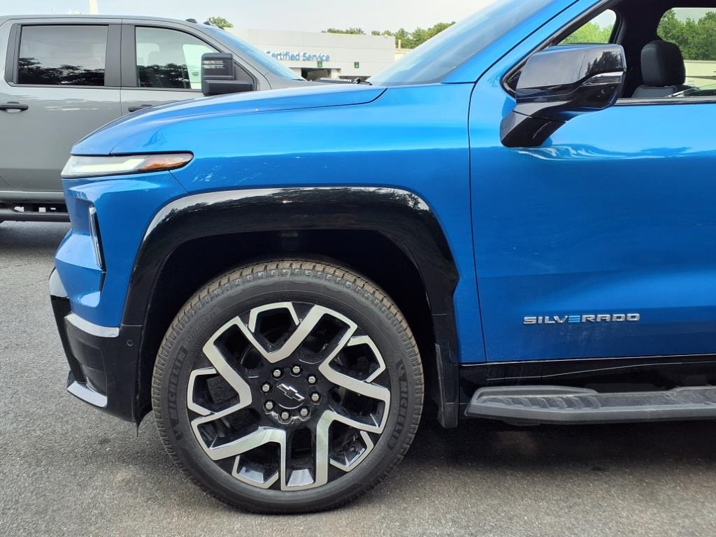 Vehicle image 7 of 31