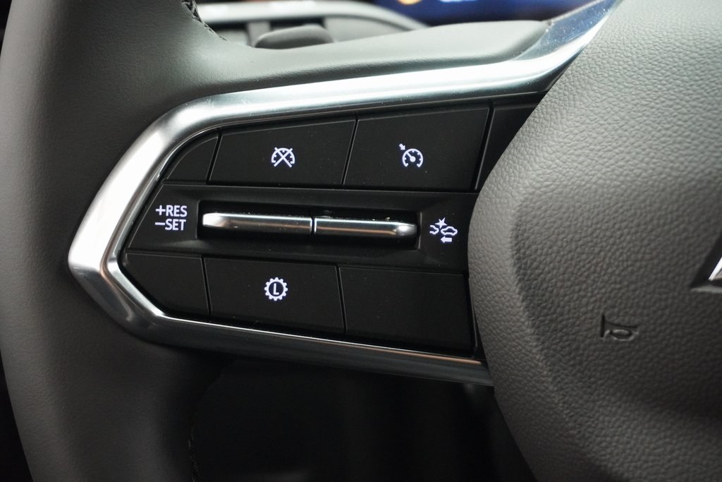 Vehicle image 22 of 40