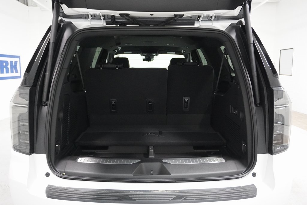 Vehicle image 11 of 40