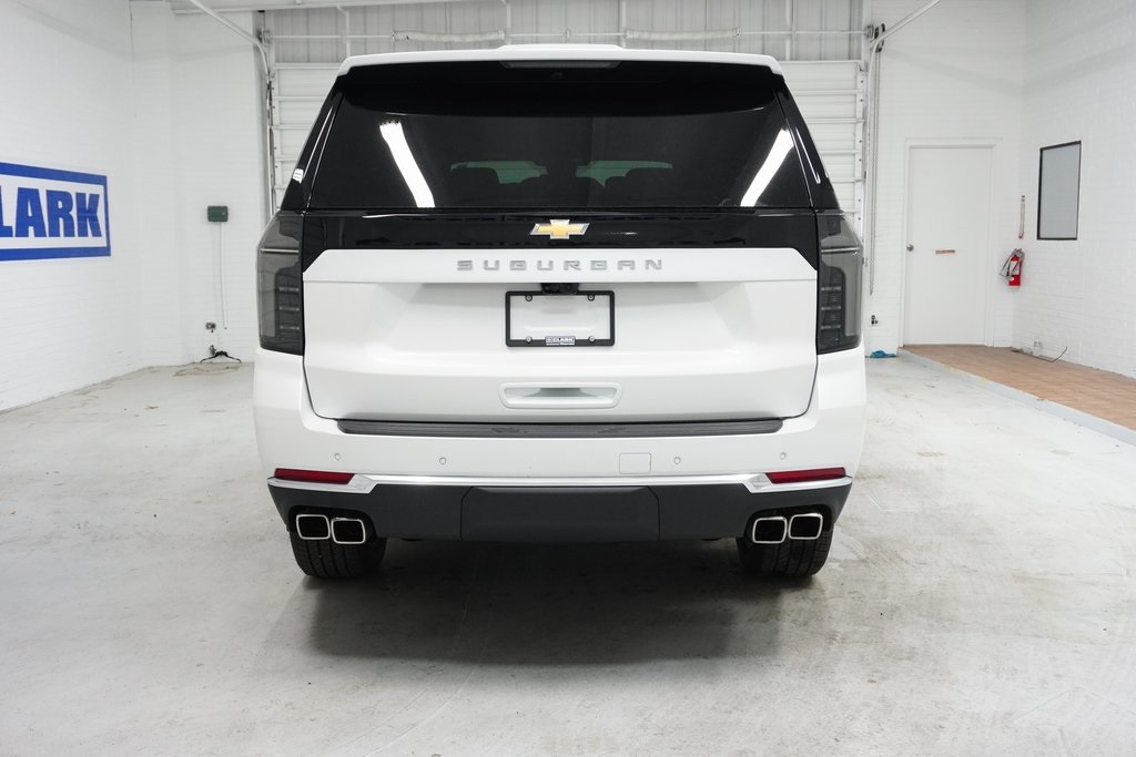 Vehicle image 4 of 40