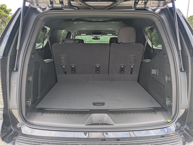 Vehicle image 11 of 32