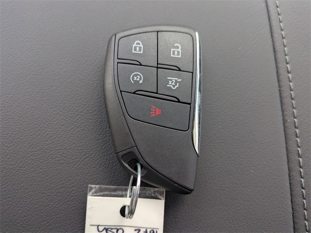 Vehicle image 24 of 32