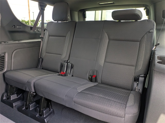 Vehicle image 12 of 32