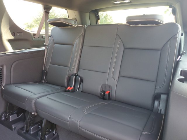 2025 Chevrolet Suburban Premier Image 12 of 35
