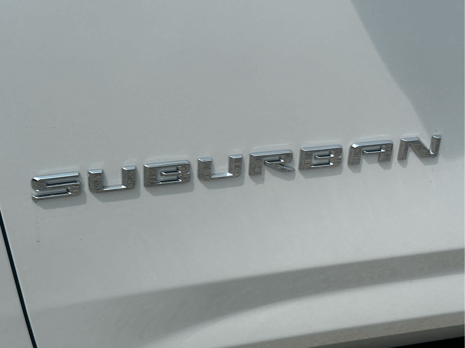 2025 Chevrolet Suburban Premier Image 13 of 51