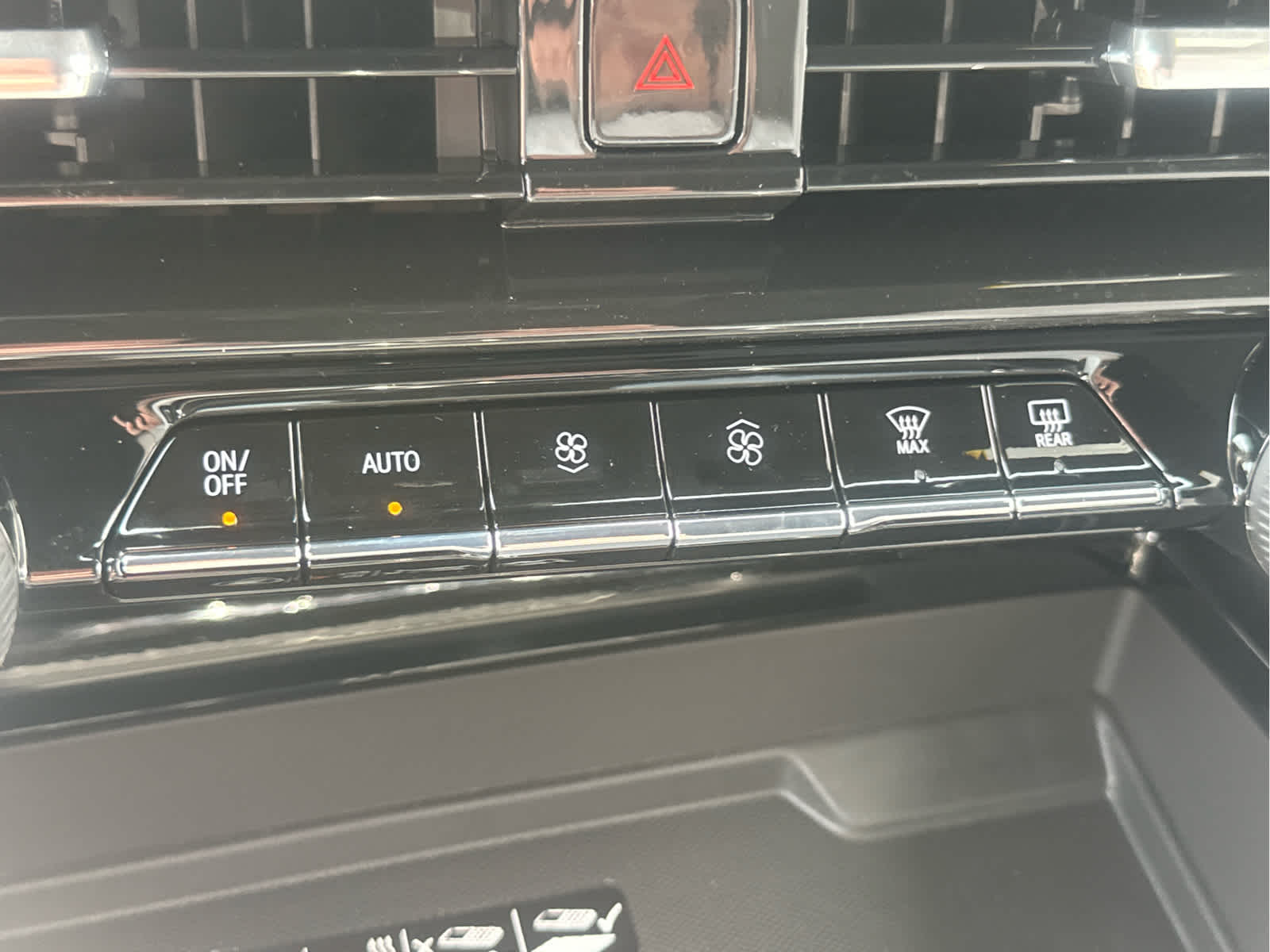 2025 Chevrolet Suburban Premier Image 36 of 51