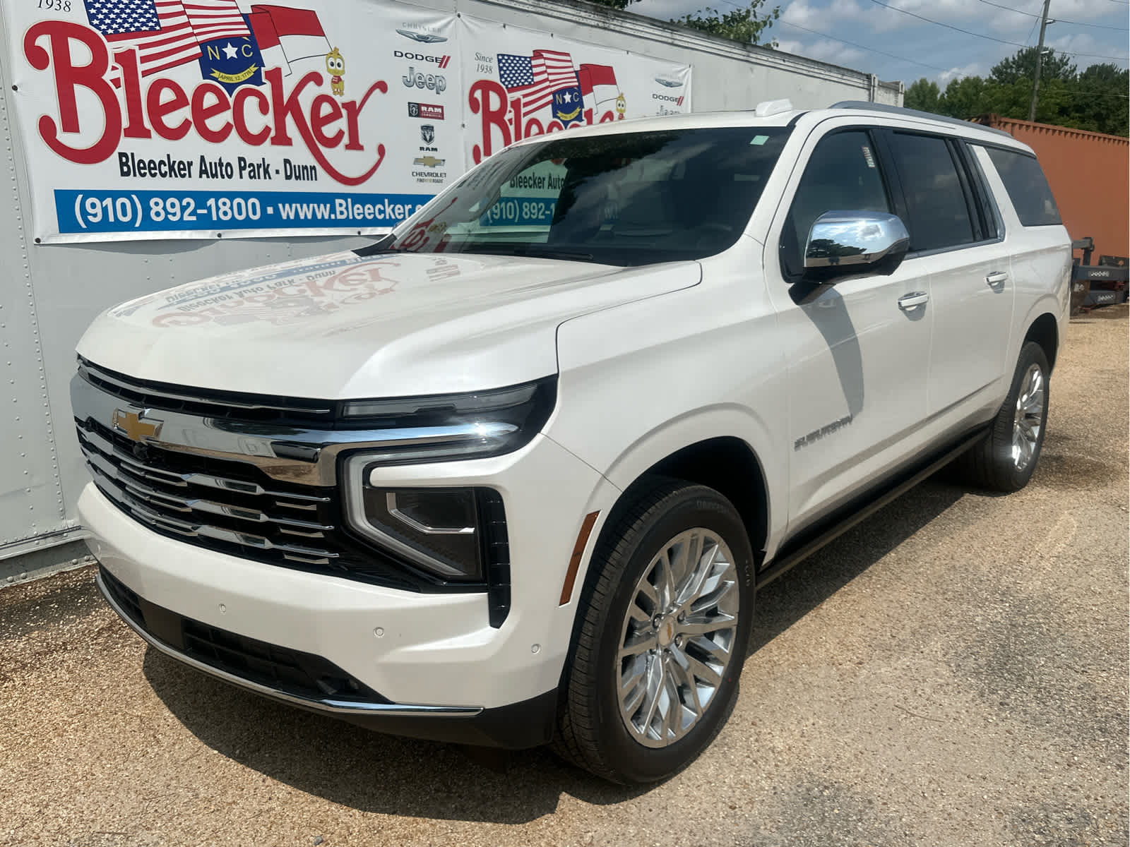 2025 Chevrolet Suburban Premier Image 1 of 51
