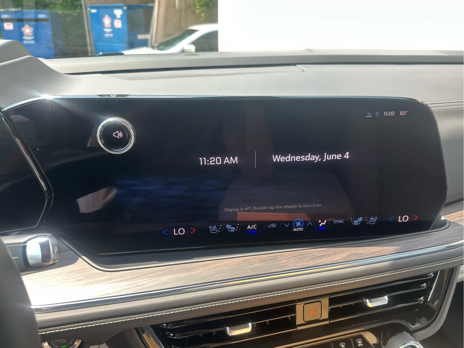 2025 Chevrolet Suburban Premier Image 34 of 51