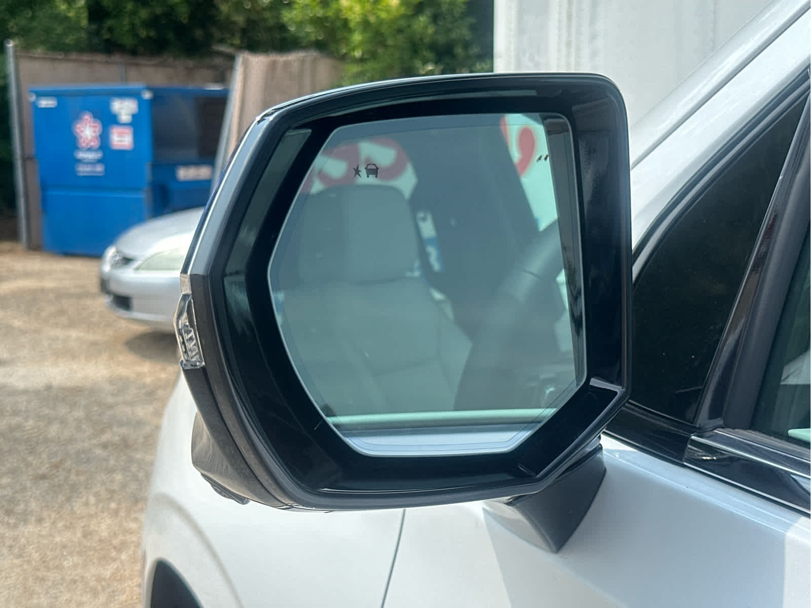 2025 Chevrolet Suburban Premier Image 15 of 51