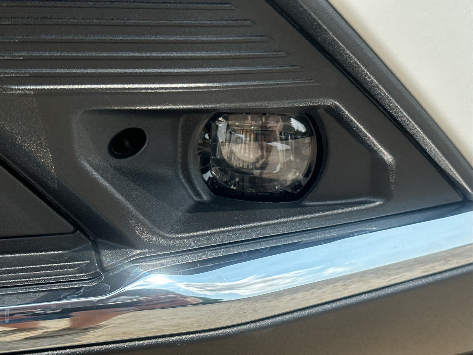 2025 Chevrolet Suburban Premier Image 10 of 51