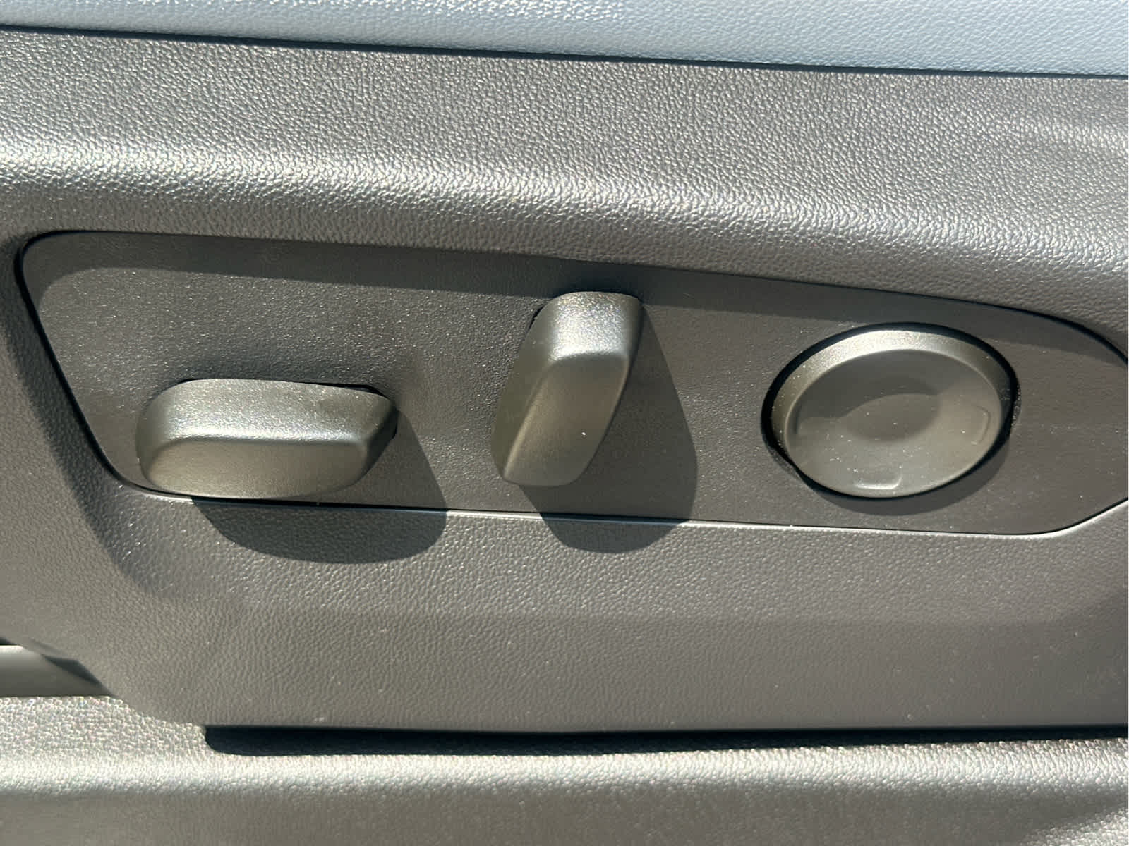 2025 Chevrolet Suburban Premier Image 26 of 51