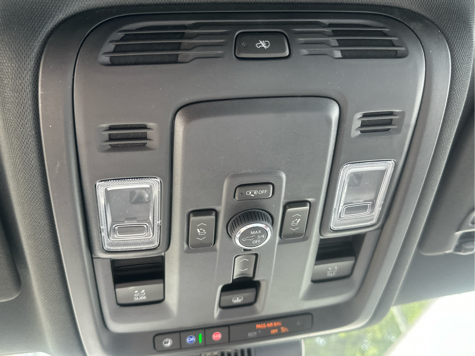 2025 Chevrolet Suburban Premier Image 43 of 51