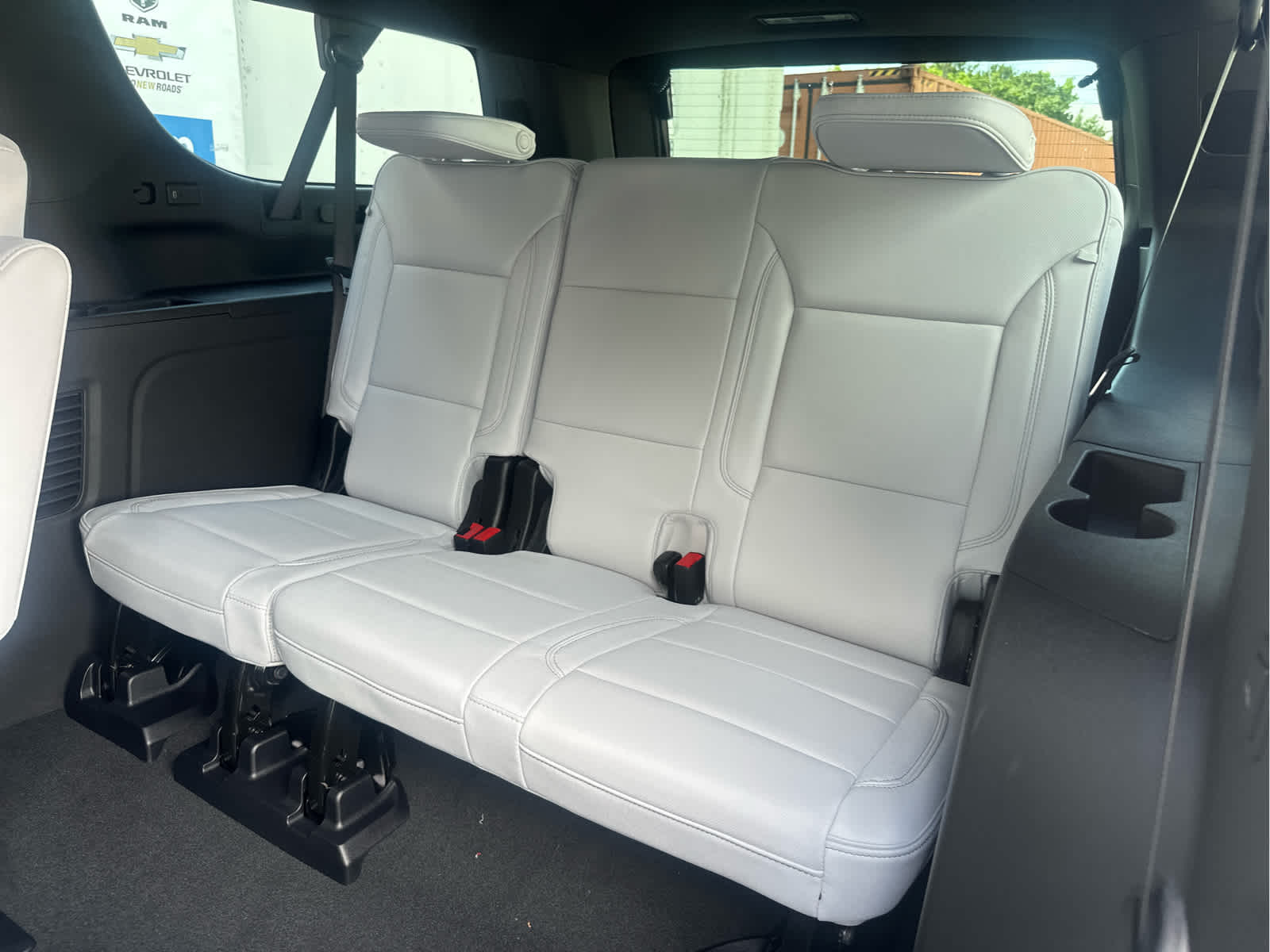 2025 Chevrolet Suburban Premier Image 52 of 54