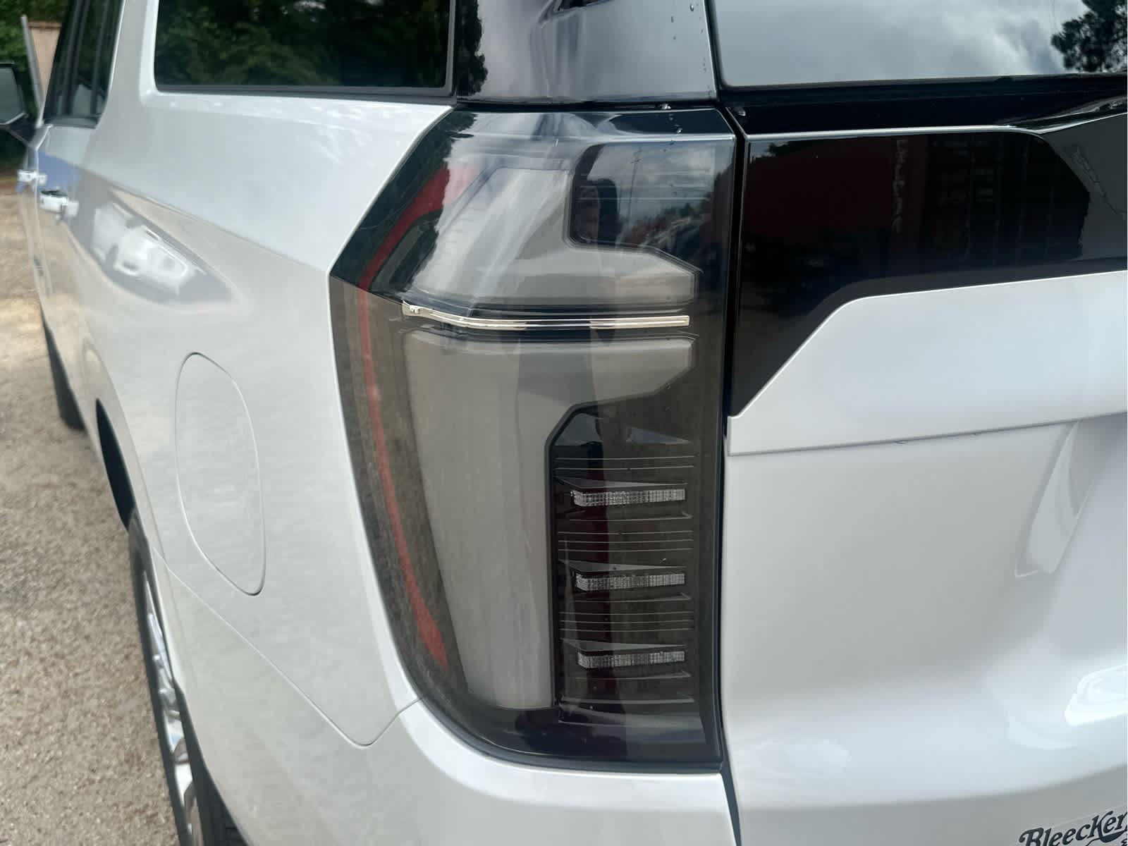 2025 Chevrolet Suburban Premier Image 19 of 54