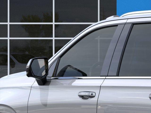 2025 Chevrolet Suburban Premier Image 24 of 24