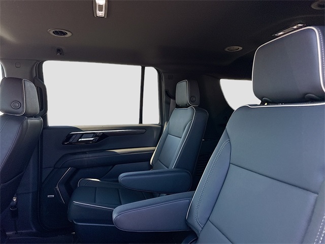 2025 Chevrolet Suburban Premier Image 12 of 42