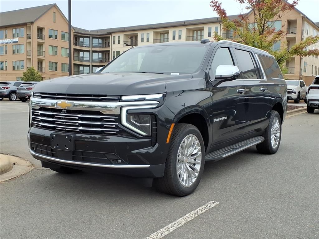 2025 Chevrolet Suburban Premier Image 1 of 31