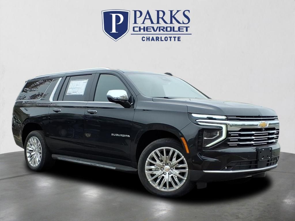 2025 Chevrolet Suburban Premier Image 3 of 31