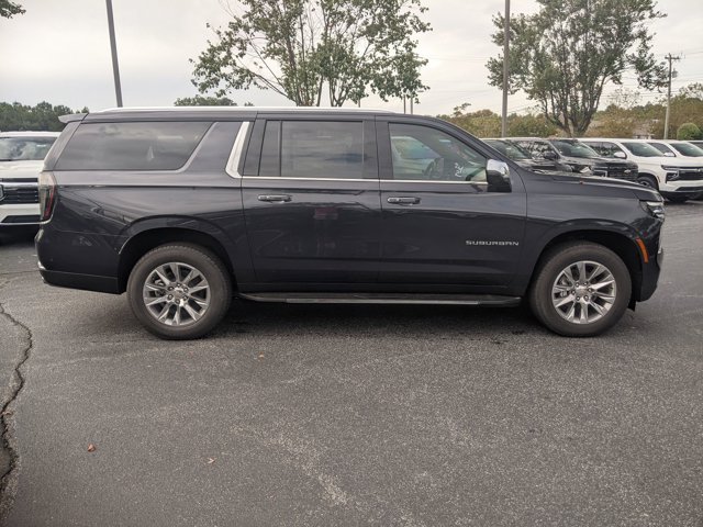 2025 Chevrolet Suburban Premier Image 5 of 25