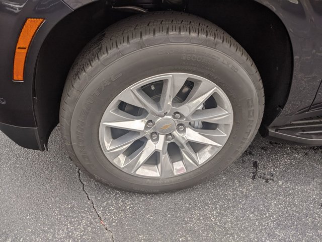 2025 Chevrolet Suburban Premier Image 9 of 25