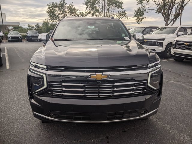 2025 Chevrolet Suburban Premier Image 4 of 25