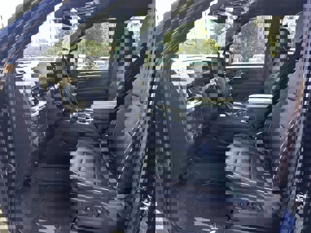 2025 Chevrolet Suburban Premier Image 12 of 23