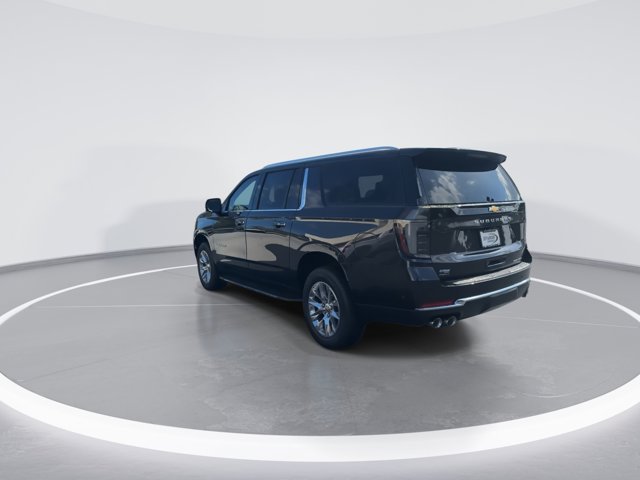 2025 Chevrolet Suburban Premier Image 8 of 23