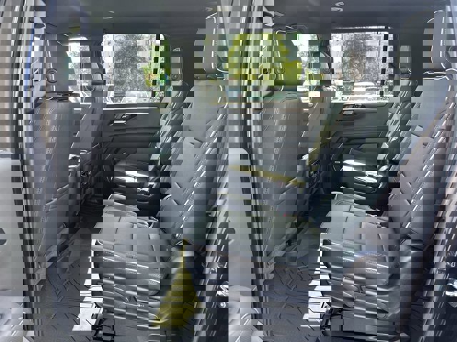 2025 Chevrolet Suburban Premier Image 10 of 23