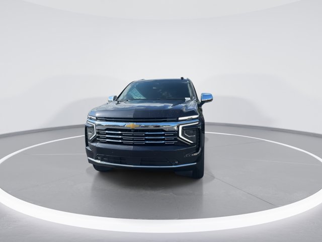 2025 Chevrolet Suburban Premier Image 3 of 23