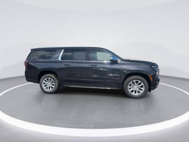 2025 Chevrolet Suburban Premier Image 5 of 23