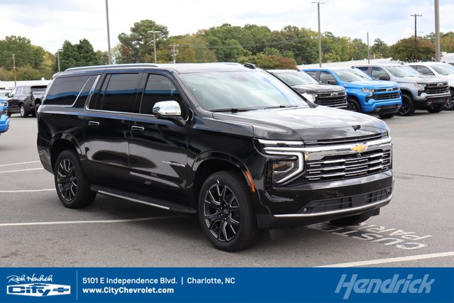 2025 Chevrolet Suburban Premier Image 2 of 29