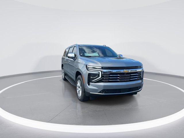 2025 Chevrolet Suburban Premier Image 4 of 25