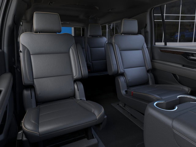 2025 Chevrolet Suburban Premier Image 18 of 25