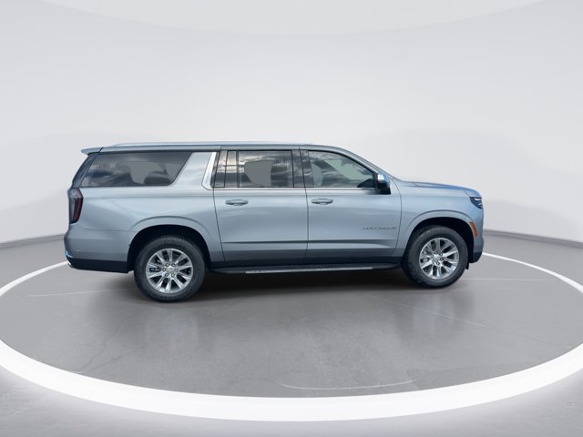 2025 Chevrolet Suburban Premier Image 5 of 25