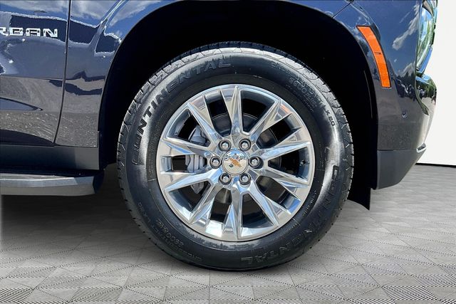 2025 Chevrolet Suburban Premier Image 5 of 15