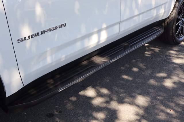 2025 Chevrolet Suburban Premier Image 26 of 29