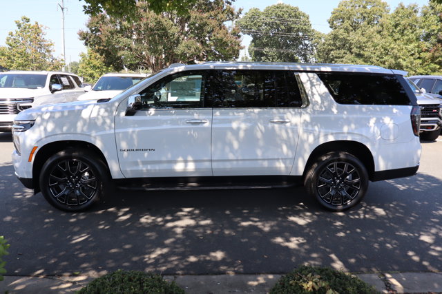 2025 Chevrolet Suburban Premier Image 6 of 29