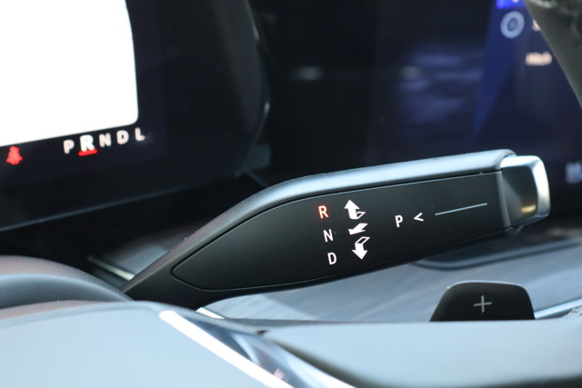 2025 Chevrolet Suburban Premier Image 21 of 29