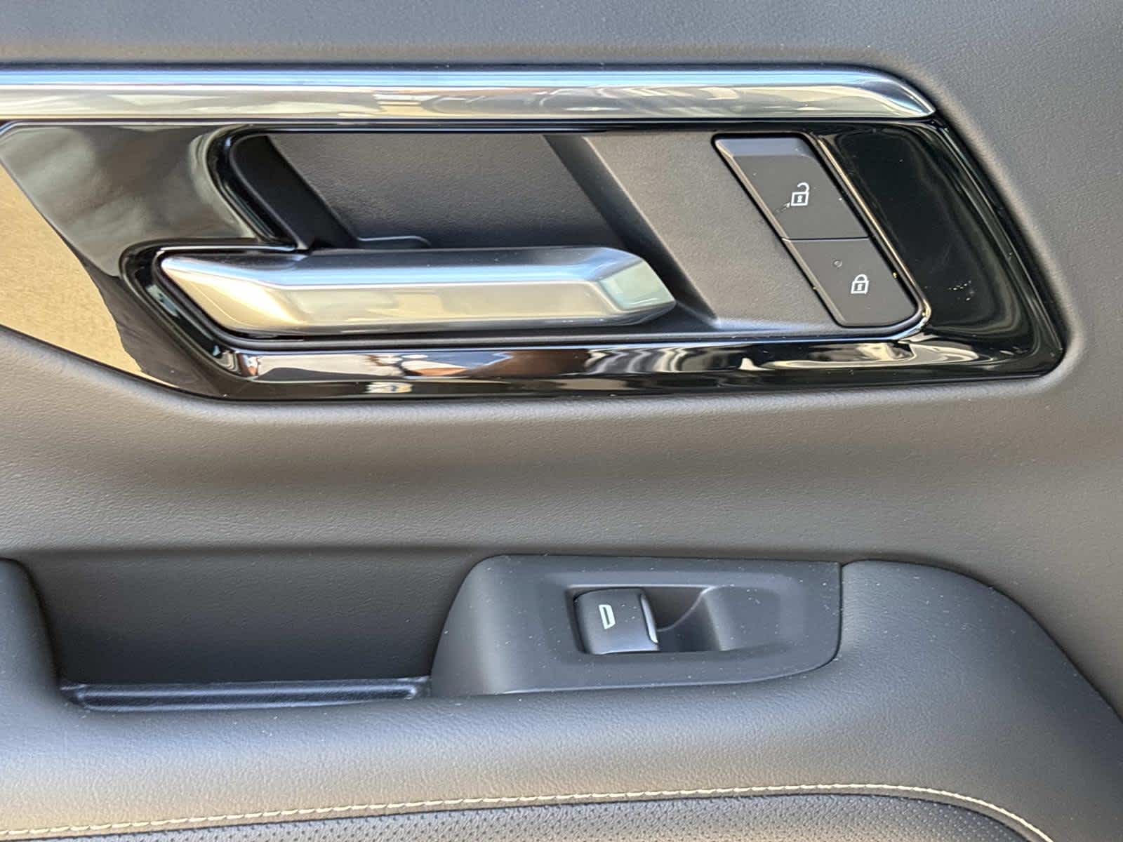 2025 Chevrolet Suburban Premier Image 49 of 52