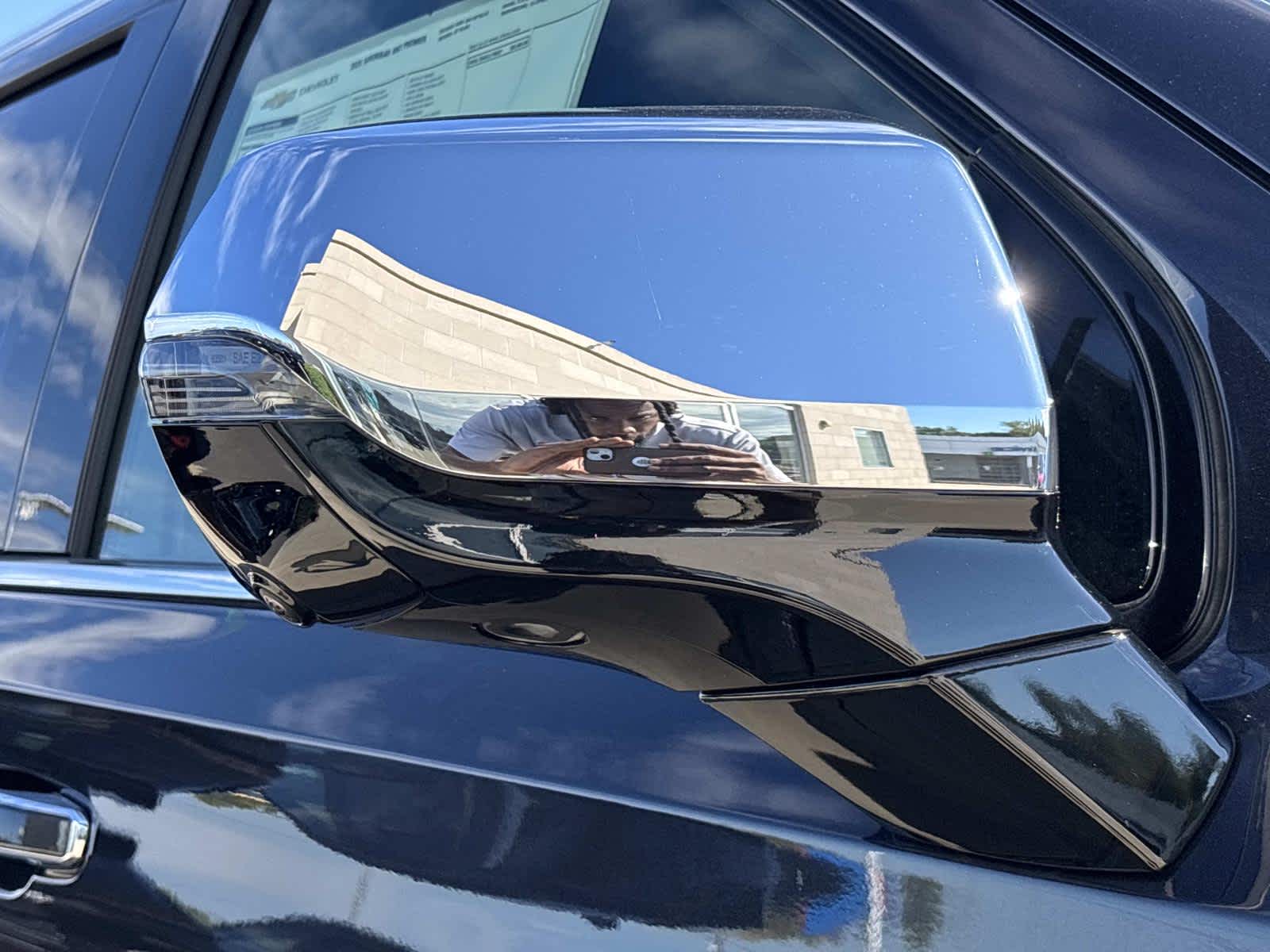 2025 Chevrolet Suburban Premier Image 45 of 52