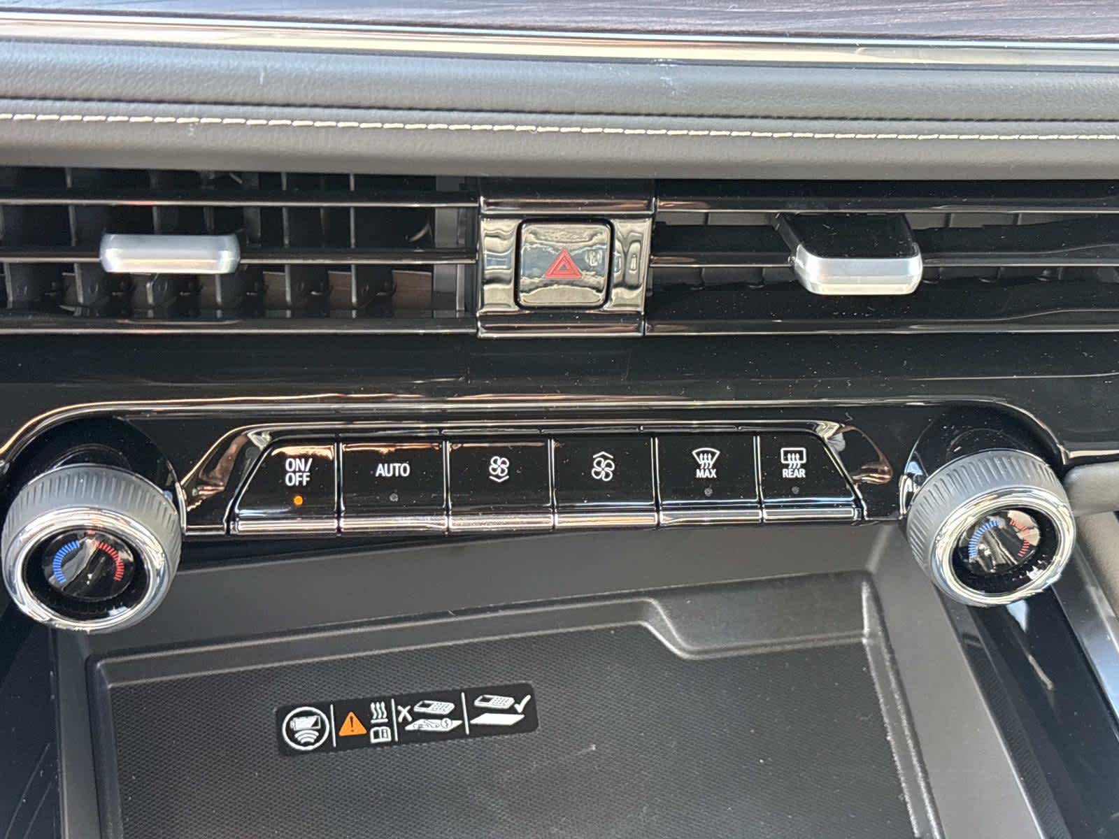 2025 Chevrolet Suburban Premier Image 43 of 52