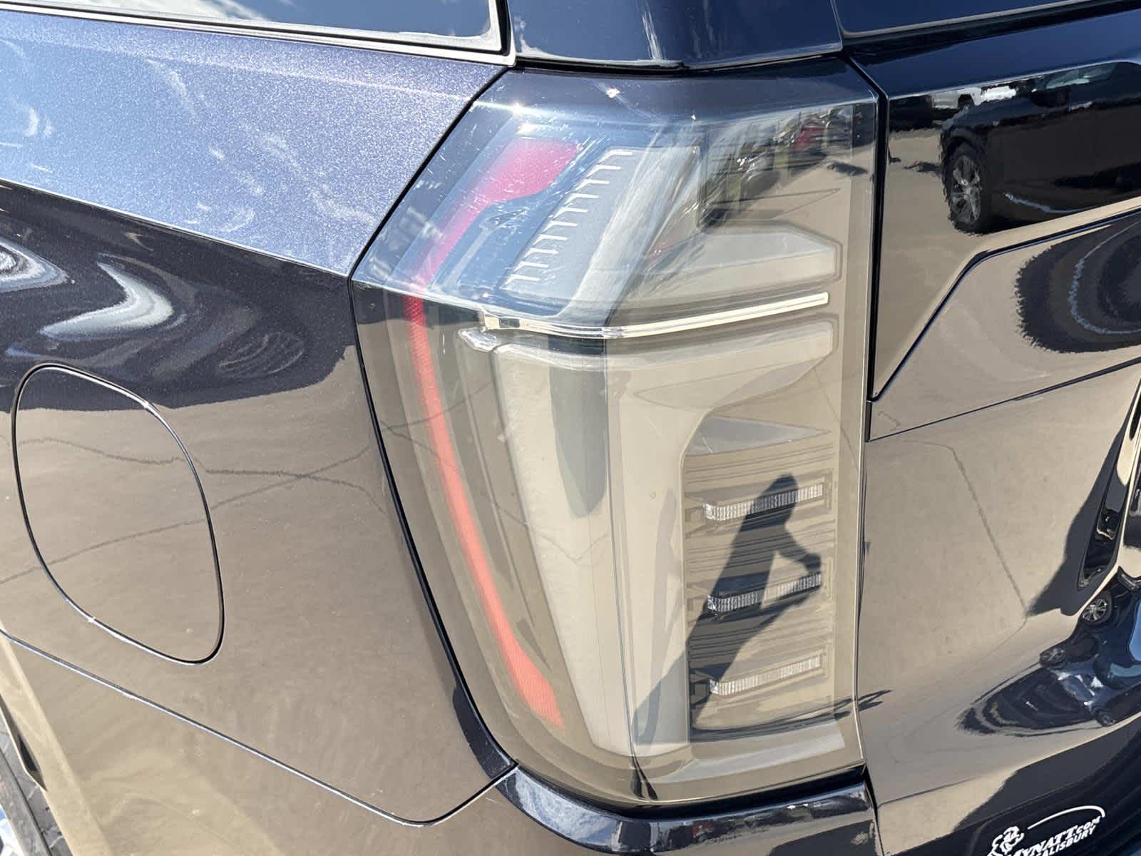 2025 Chevrolet Suburban Premier Image 30 of 52