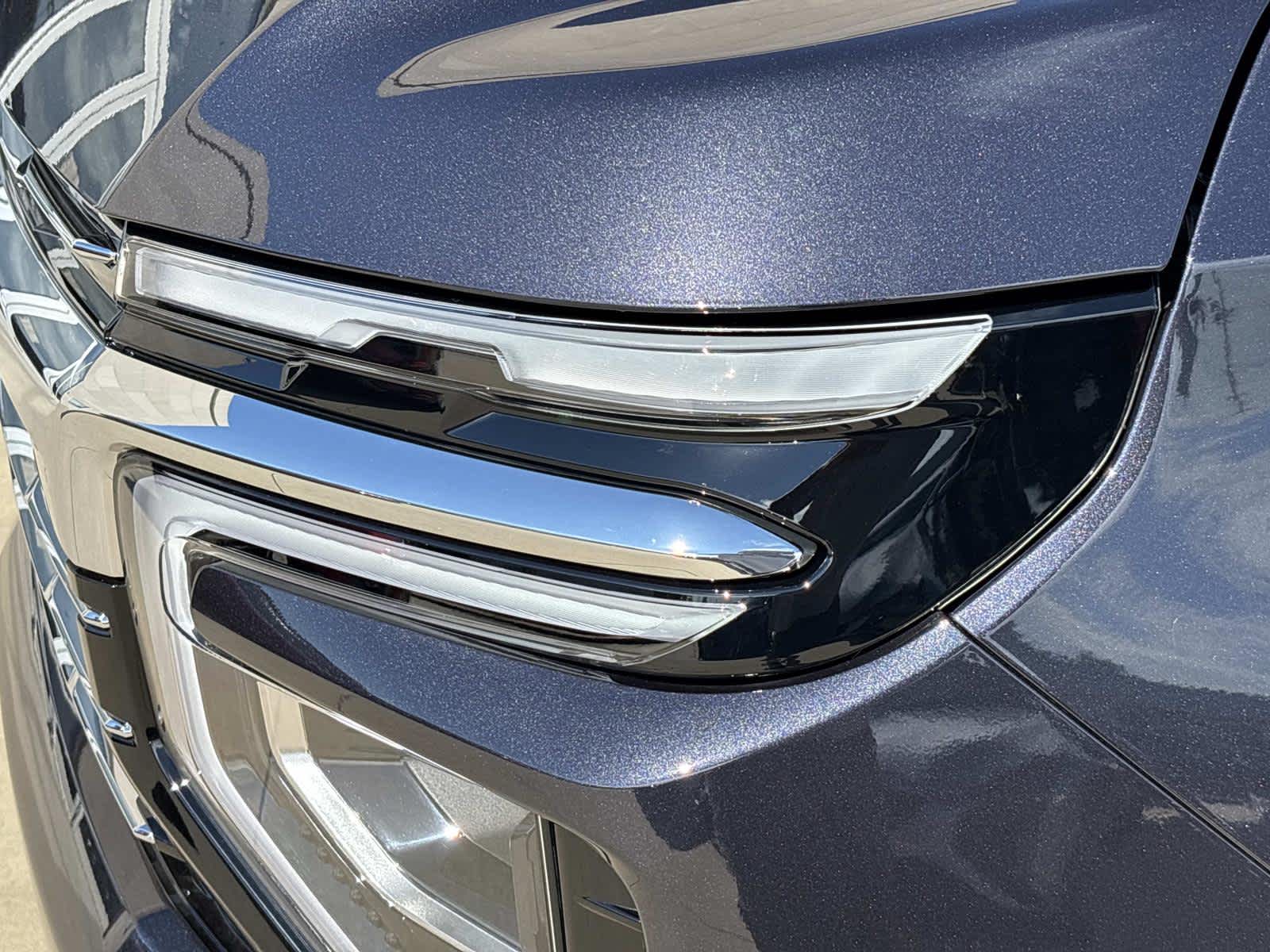 2025 Chevrolet Suburban Premier Image 31 of 52