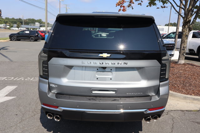 2025 Chevrolet Suburban Premier Image 4 of 18