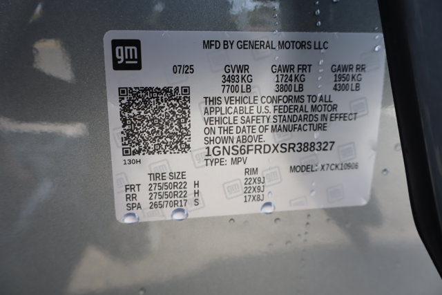 2025 Chevrolet Suburban Premier Image 16 of 18