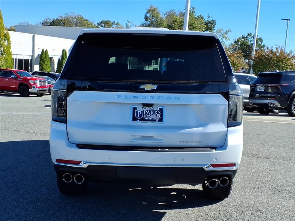2025 Chevrolet Suburban Premier Image 6 of 30