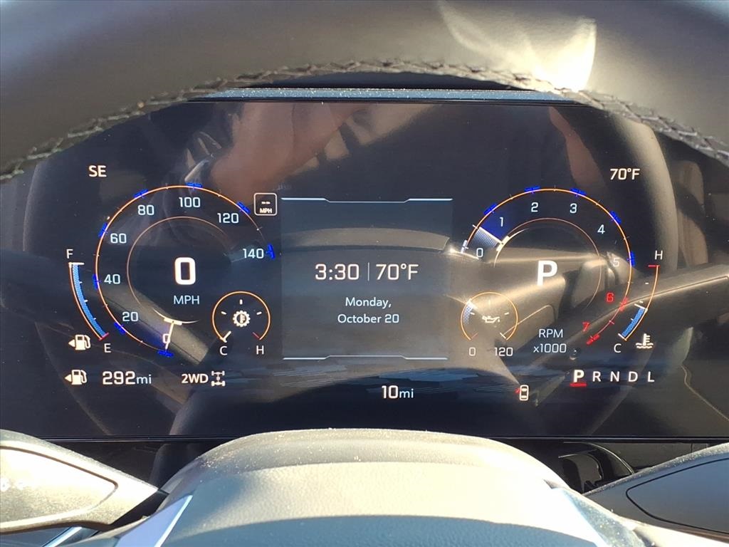 2025 Chevrolet Suburban Premier Image 15 of 30